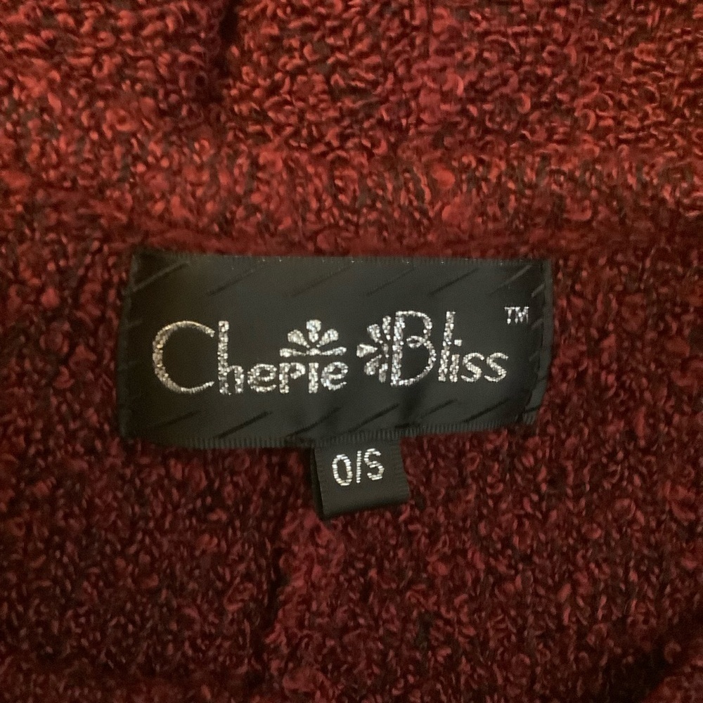 CHERIE BLISS RED LONG SLEEVE BUTTON DETAIL SWEATER/ CARDIGAN/ Size O/S - Picture 10 of 11